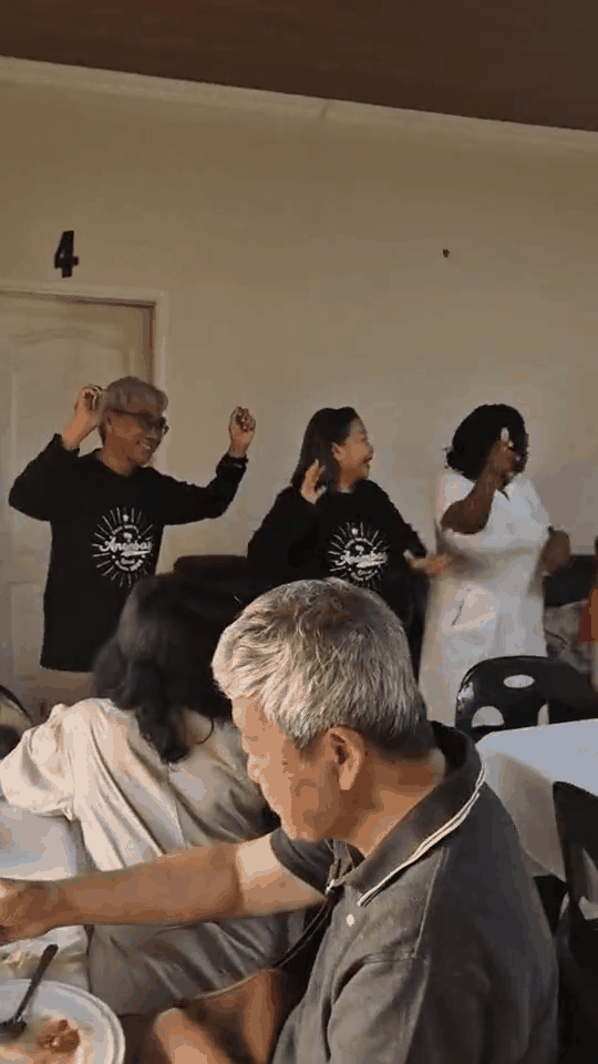 Group stay moments